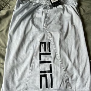 Nike Elite basketball shorts size XL
